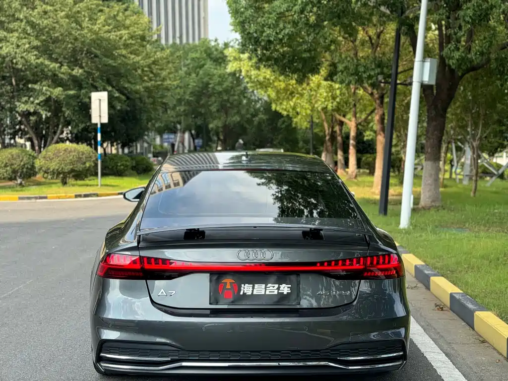 Audi A7 — фото 5