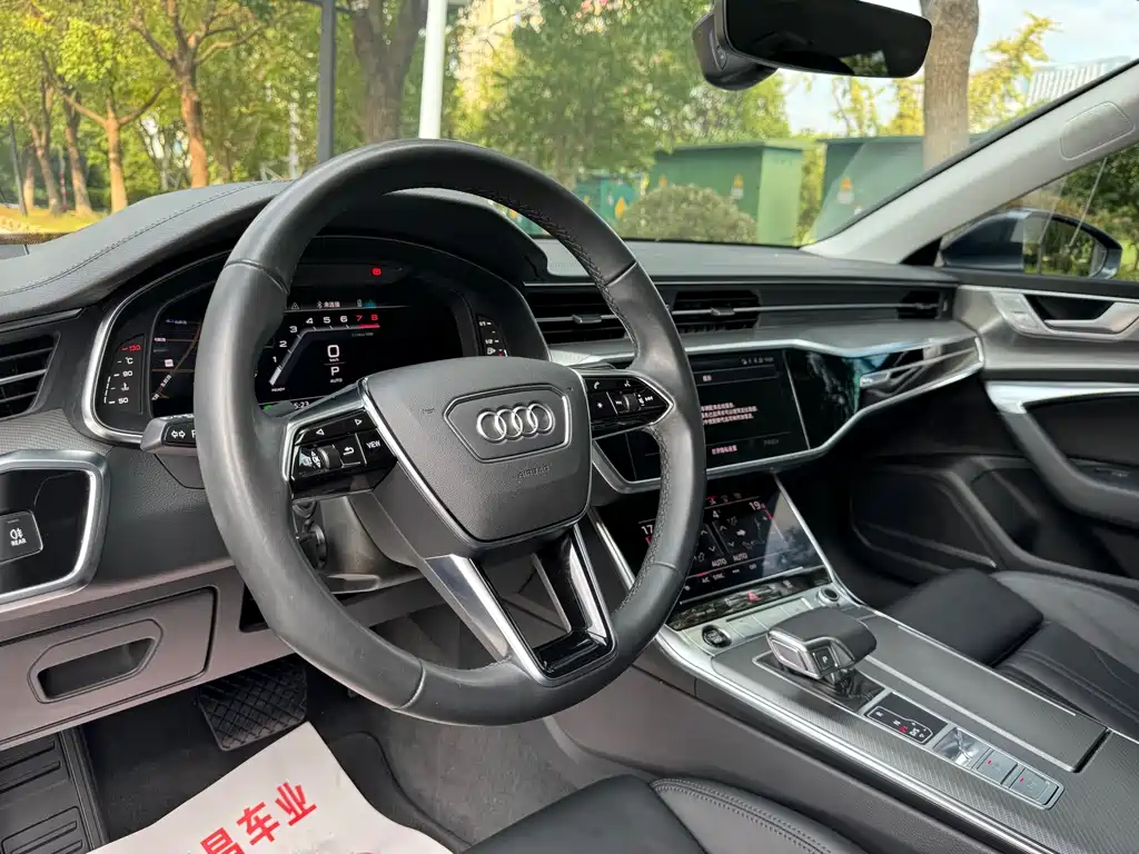 Audi A7 — фото 7
