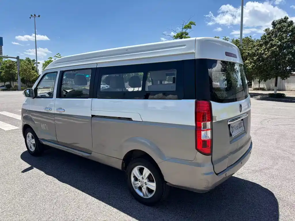 Jinbei Hiace X30L — фото 6