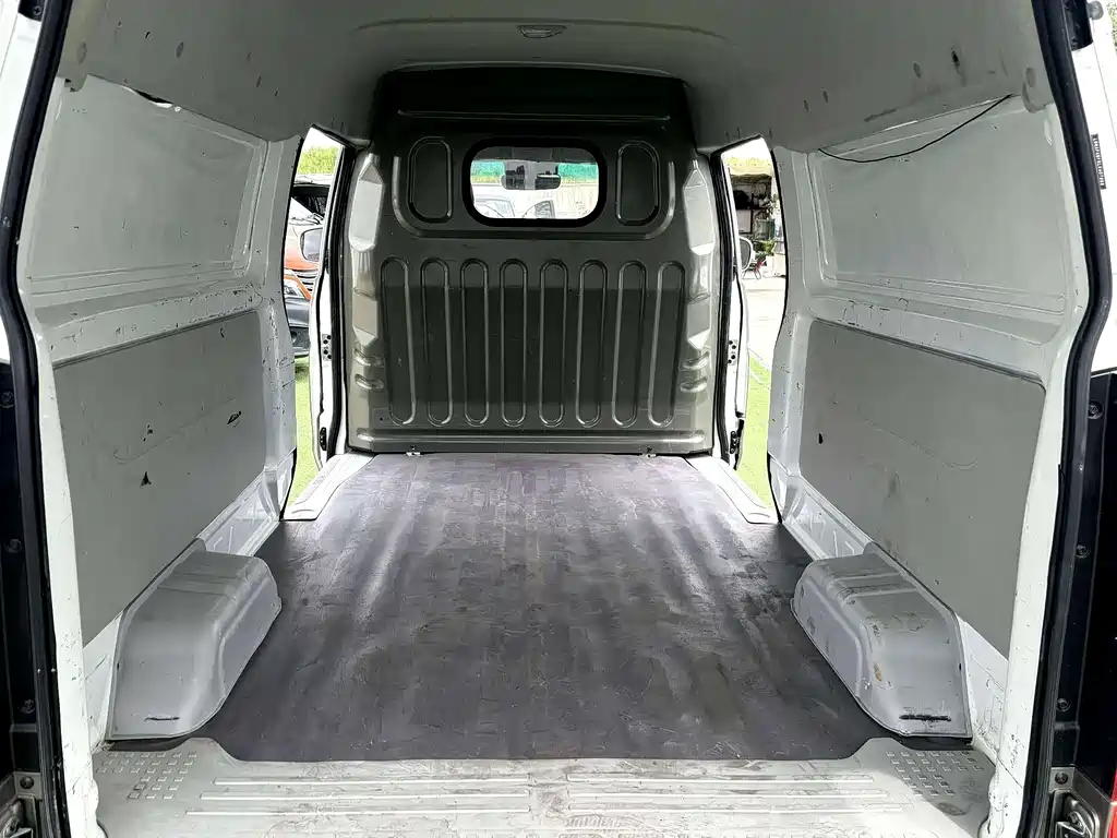 Jinbei Hiace X30L — фото 13
