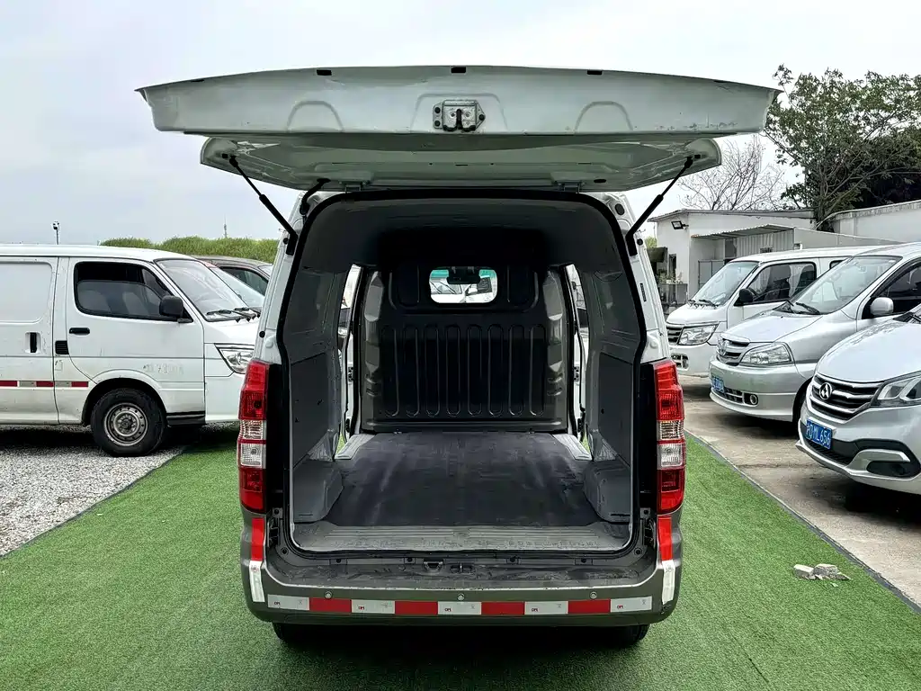 Jinbei Hiace X30L — фото 14