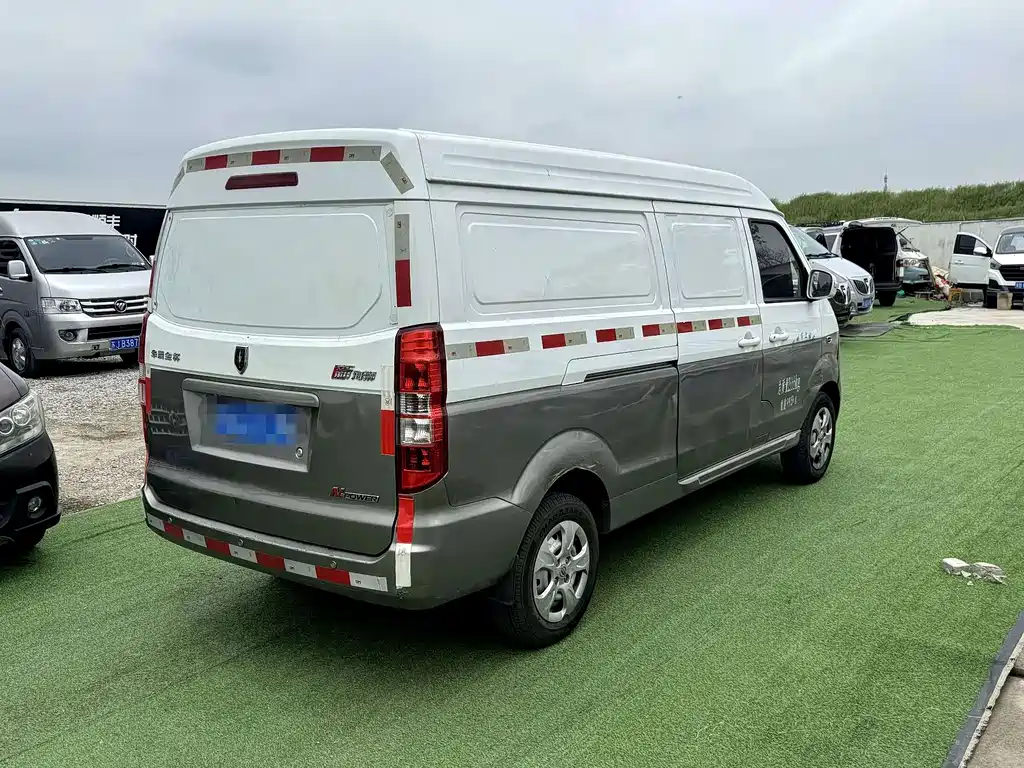 Jinbei Hiace X30L — фото 5