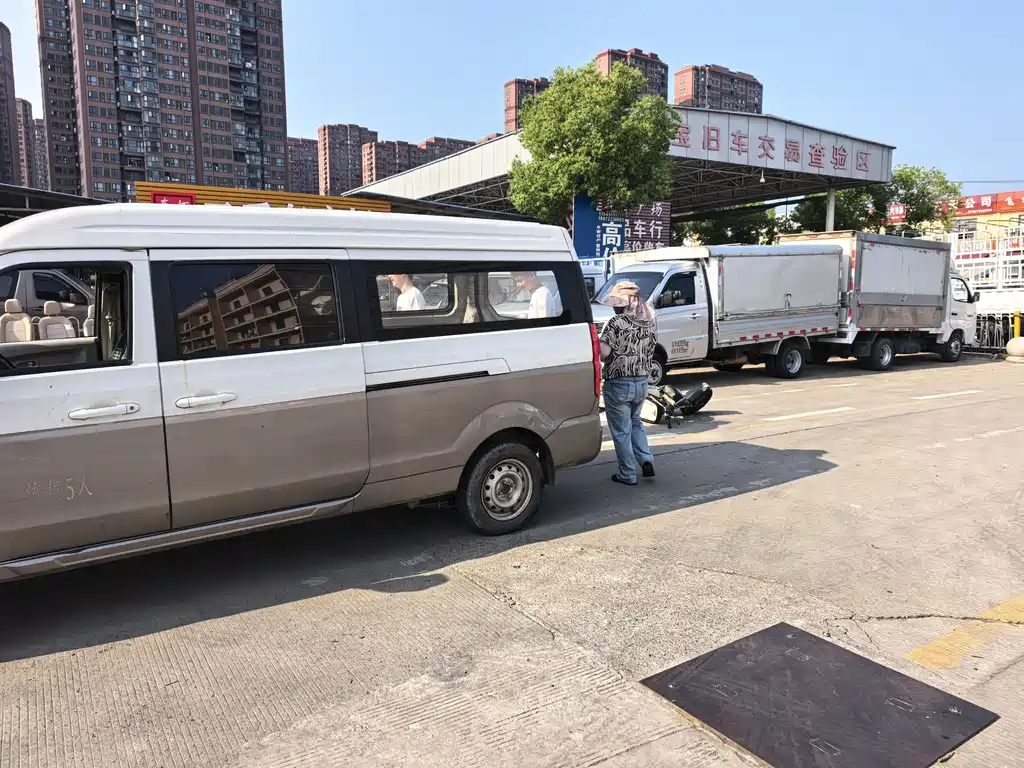 Jinbei Hiace X30L — фото 2