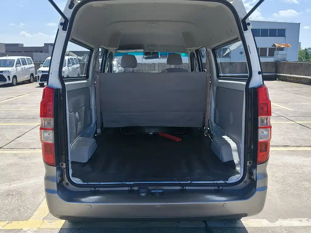 Jinbei Hiace X30L — фото 9