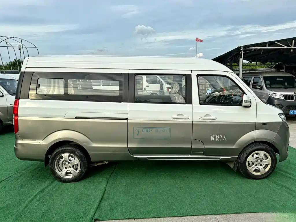 Jinbei Hiace X30L — фото 8
