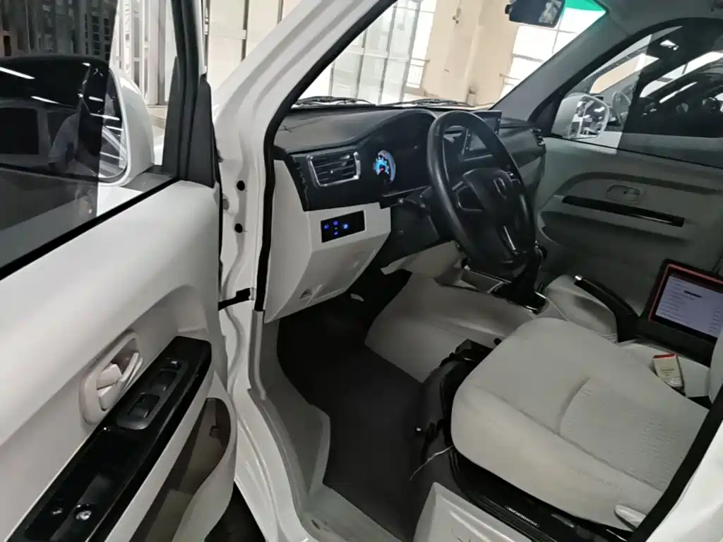 Jinbei Hiace X30L — фото 13