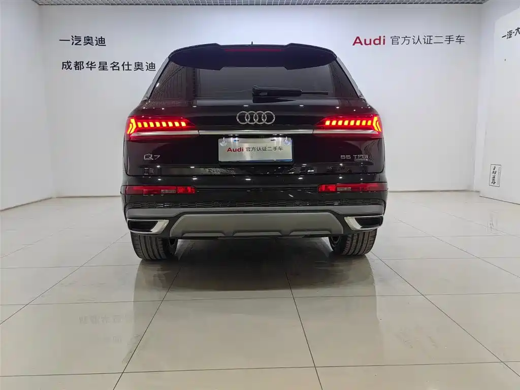 Audi Q7 — фото 5