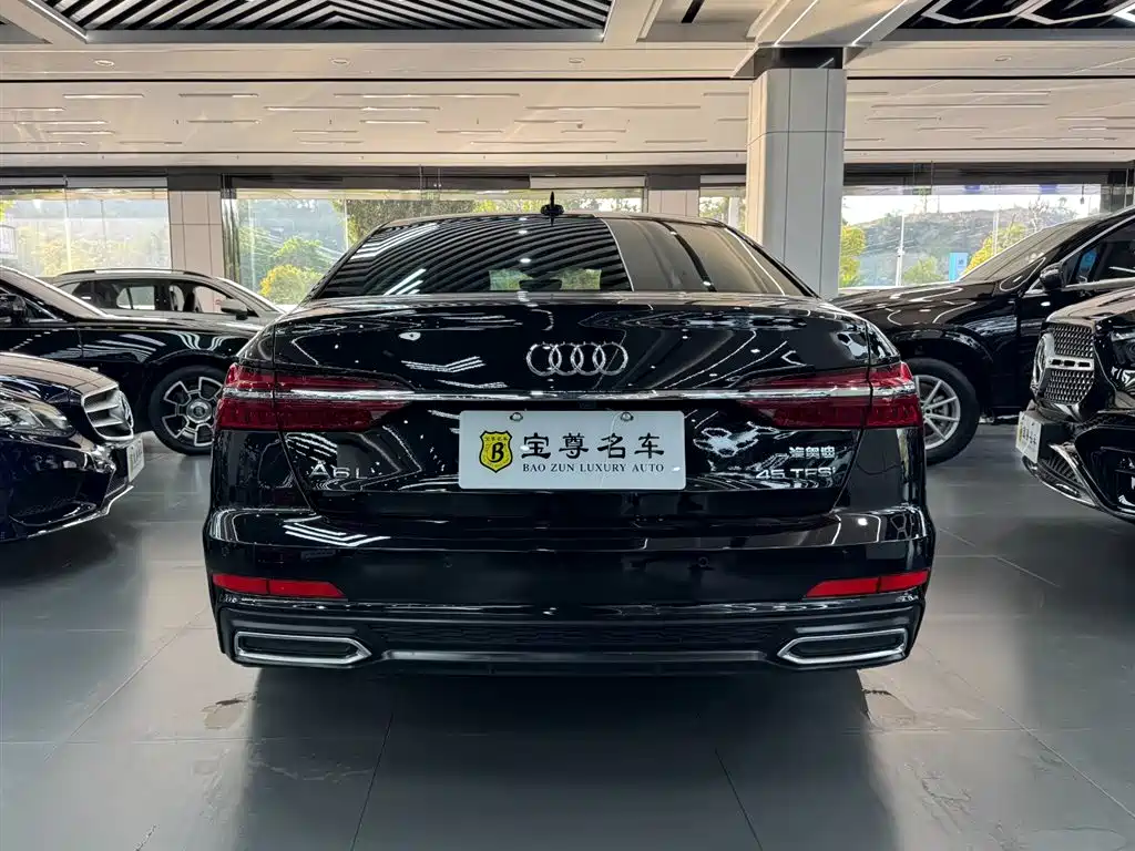 Audi A6L — фото 6