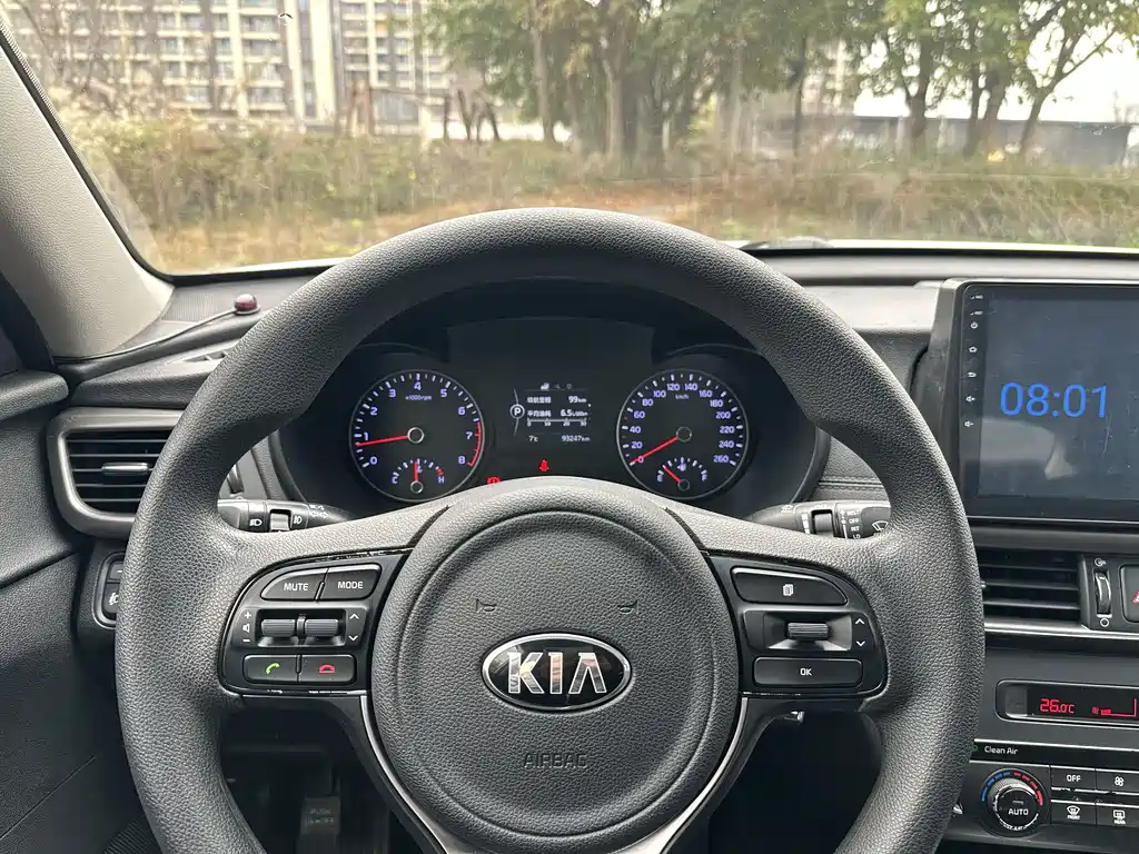 Kia K5 — фото 10