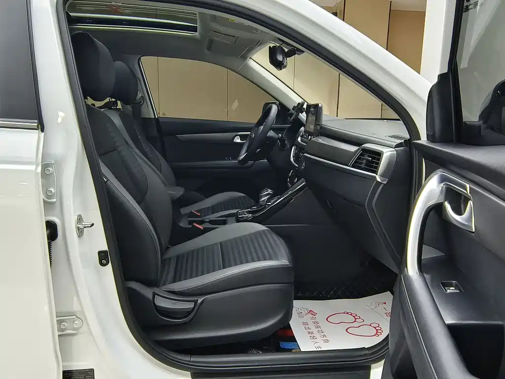 Kia Sportage — фото 10
