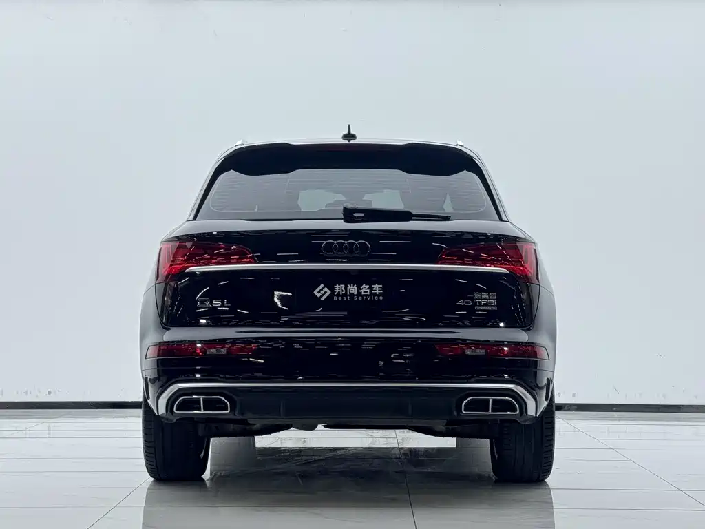 Audi Q5L — фото 23