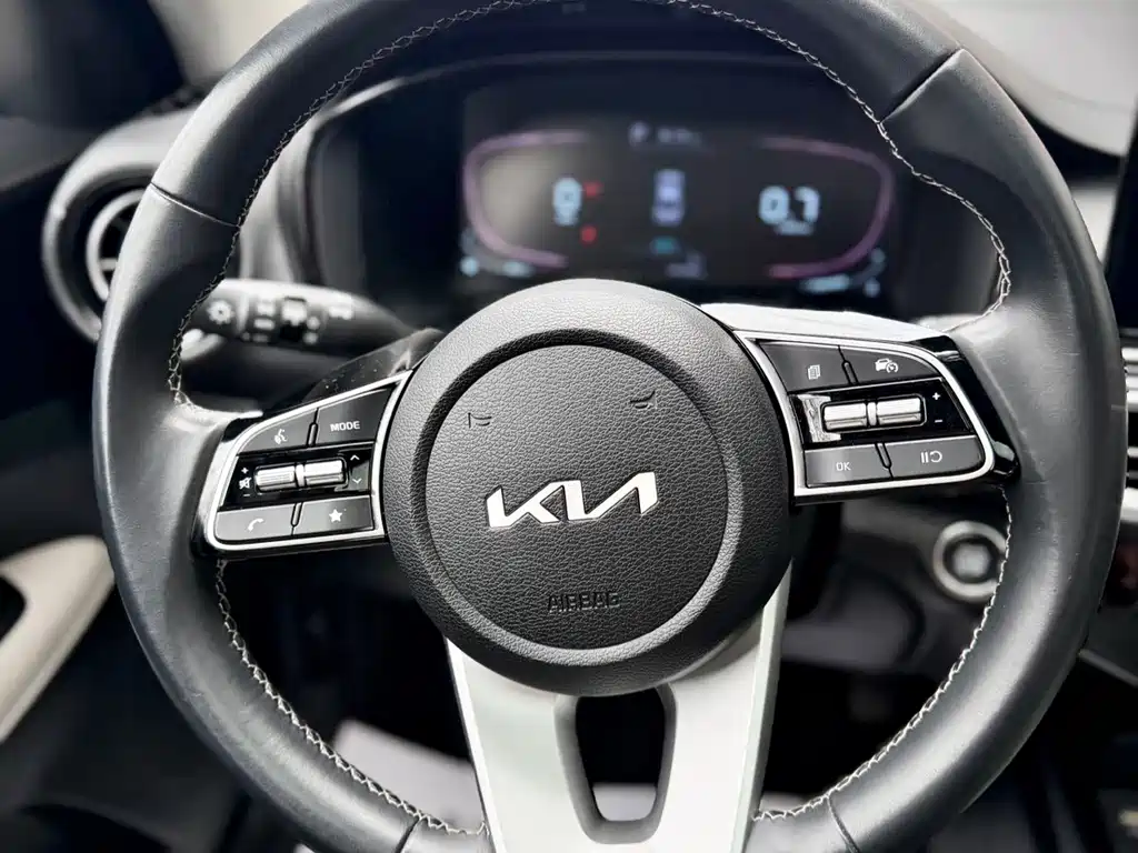 Kia K3 — фото 20