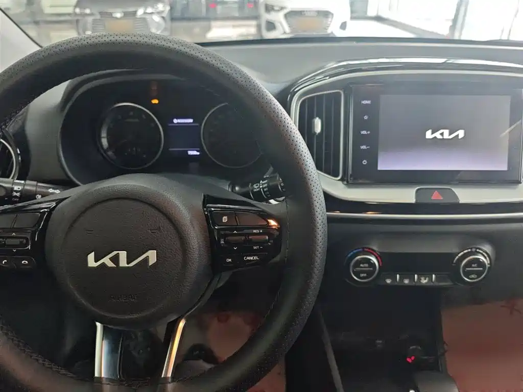 Kia KX1 — фото 3