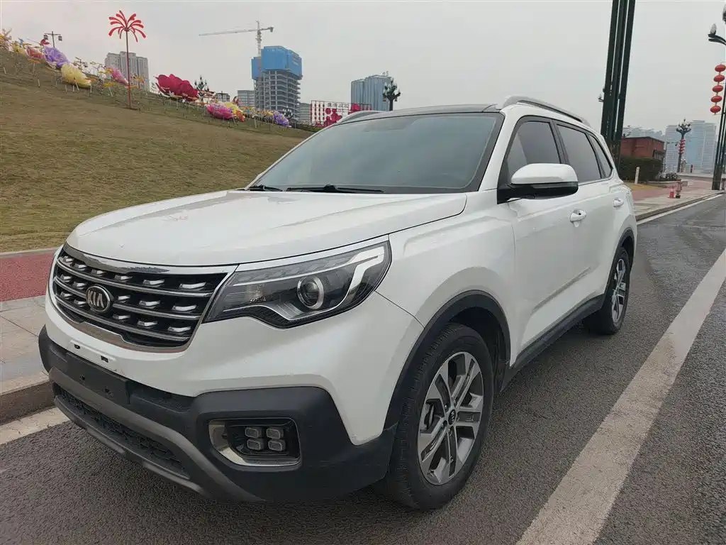 Kia Sportage — фото 7