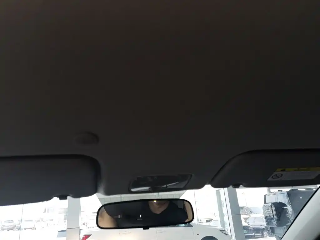 Kia KX1 — фото 18