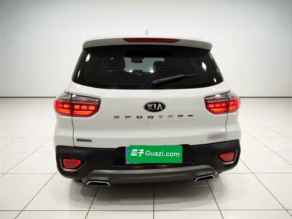 Kia Sportage — фото 6