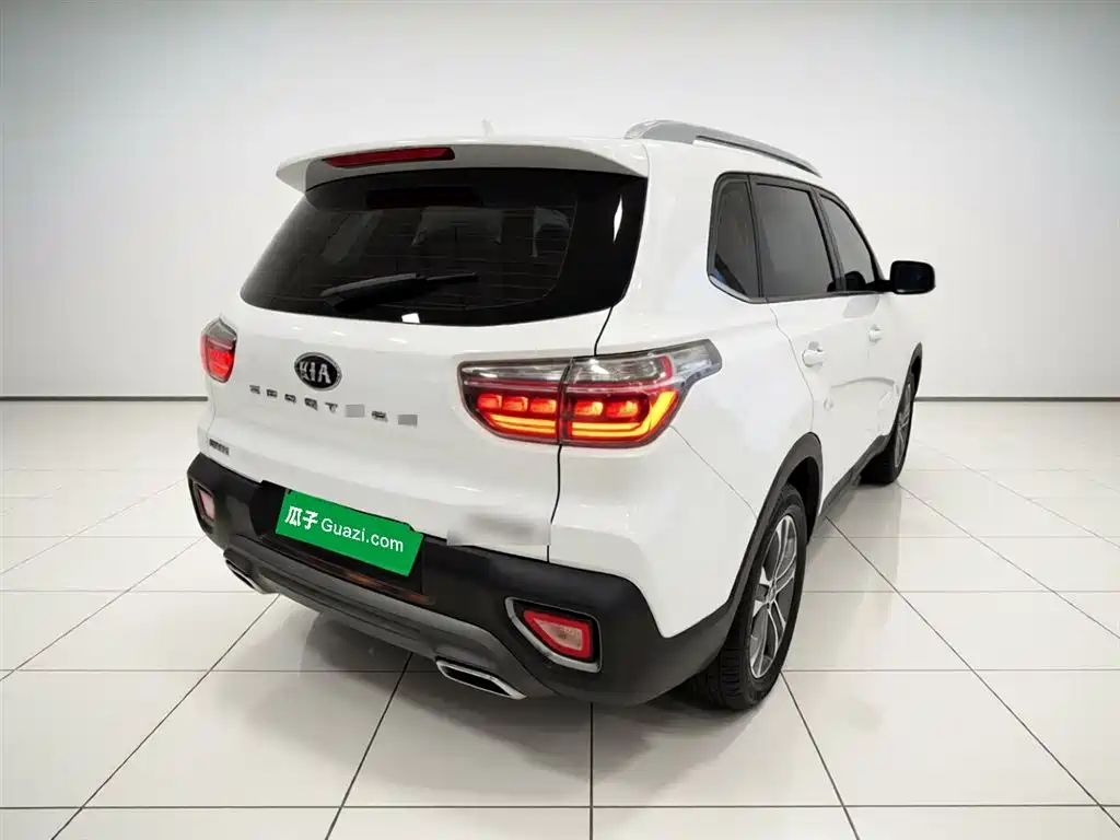 Kia Sportage — фото 7
