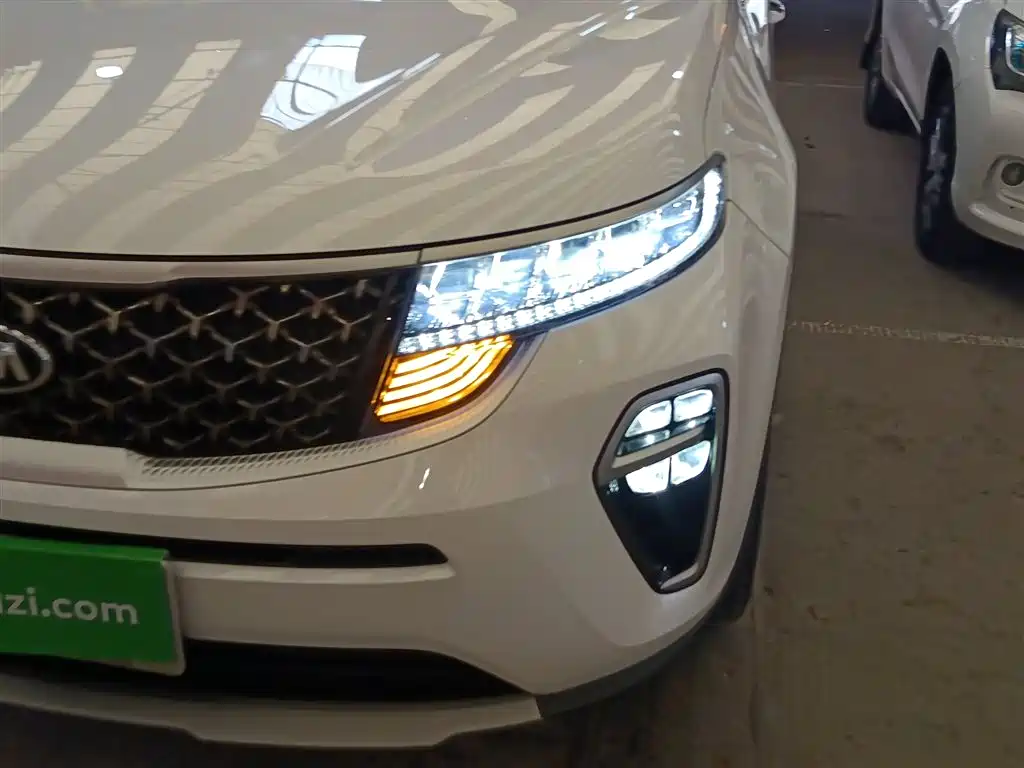 Kia KX5 — фото 24