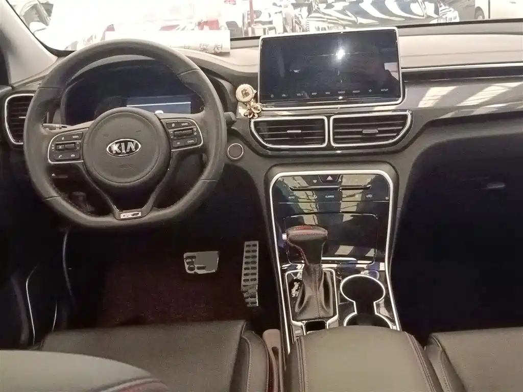 Kia KX5 — фото 10