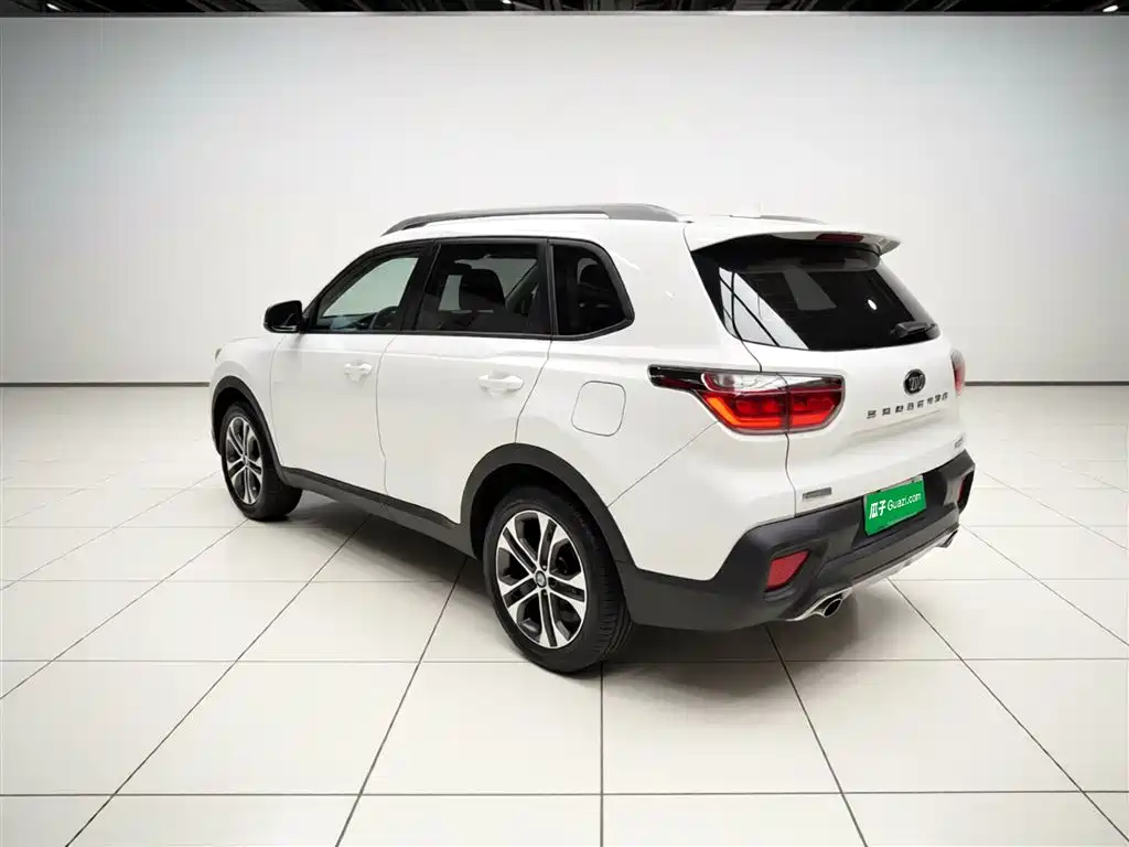 Kia Sportage — фото 4