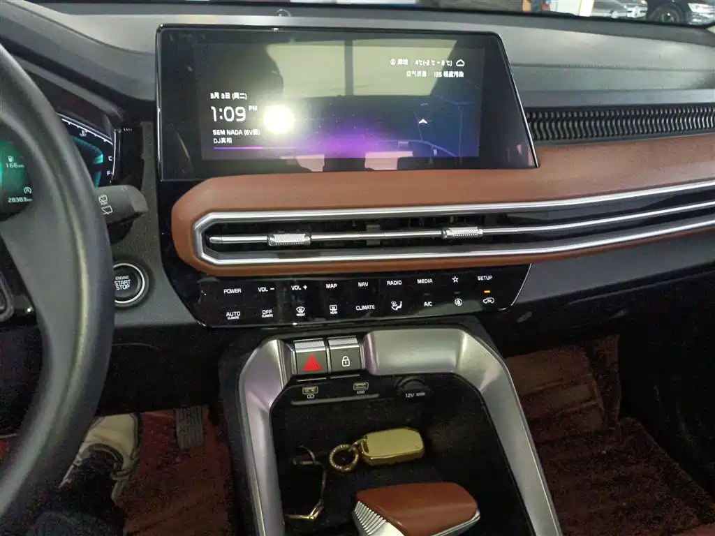 Kia Sportage — фото 13