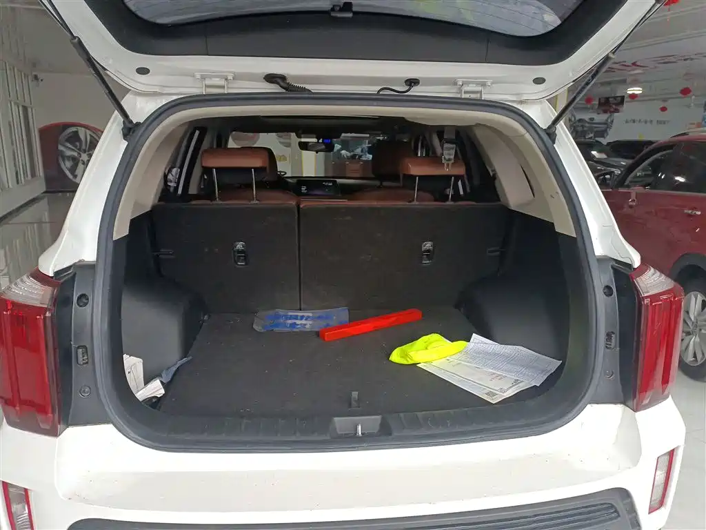 Kia Sportage — фото 19
