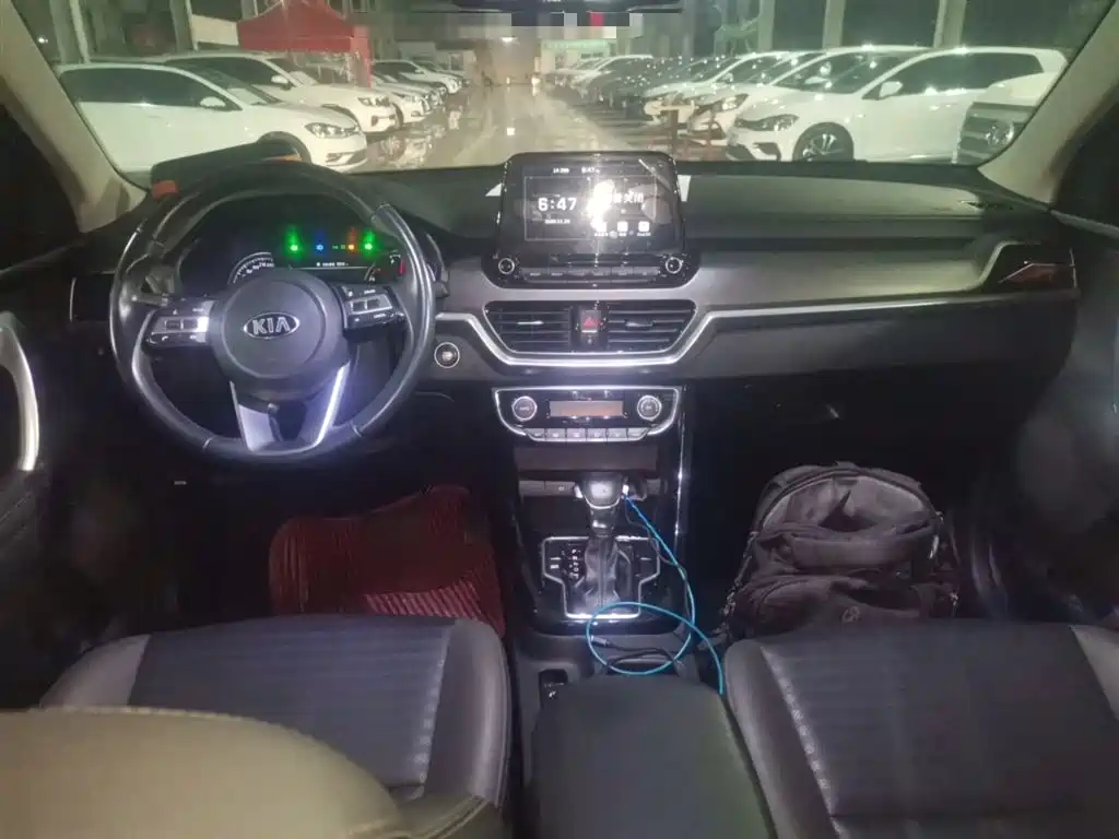 Kia Sportage — фото 6