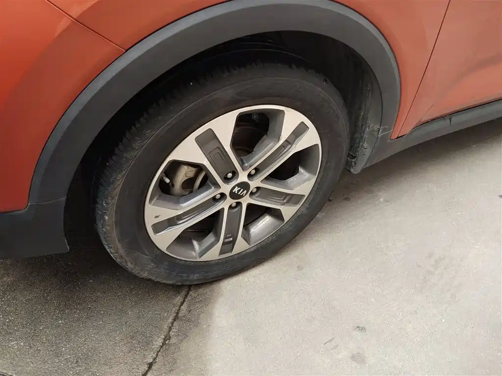 Kia Sportage — фото 23