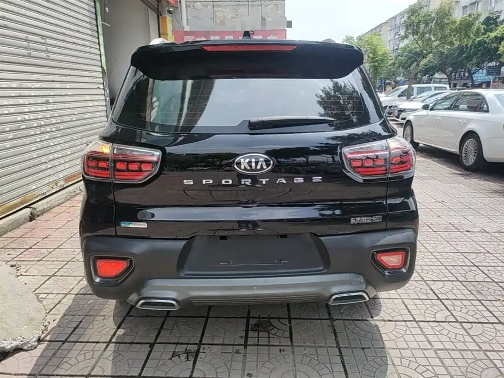 Kia Sportage — фото 6