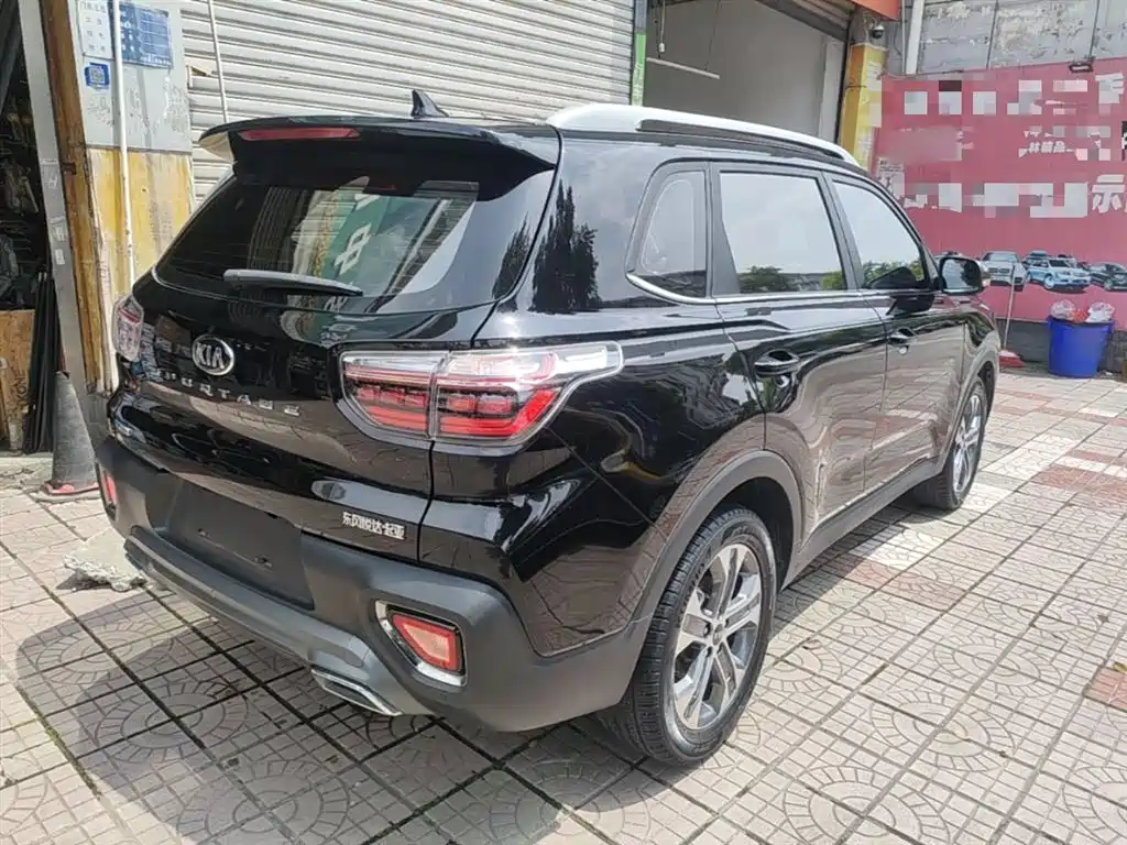 Kia Sportage — фото 7