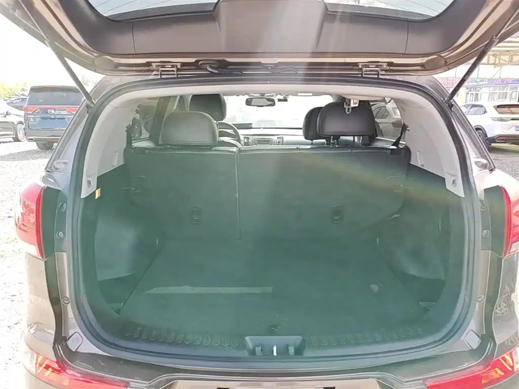 Kia Sportage — фото 19