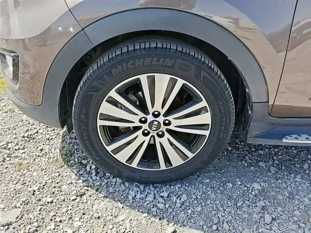 Kia Sportage — фото 23