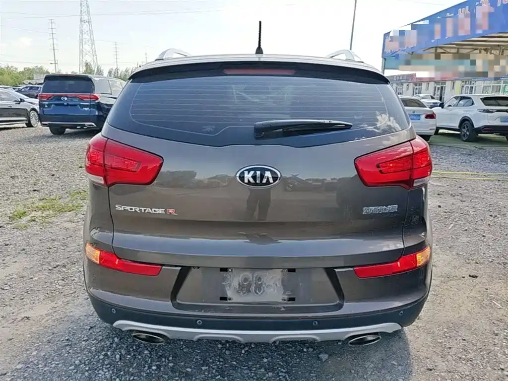 Kia Sportage — фото 6