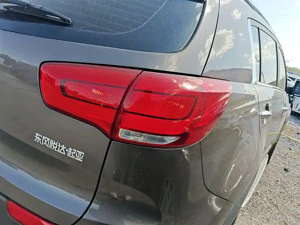 Kia Sportage — фото 8