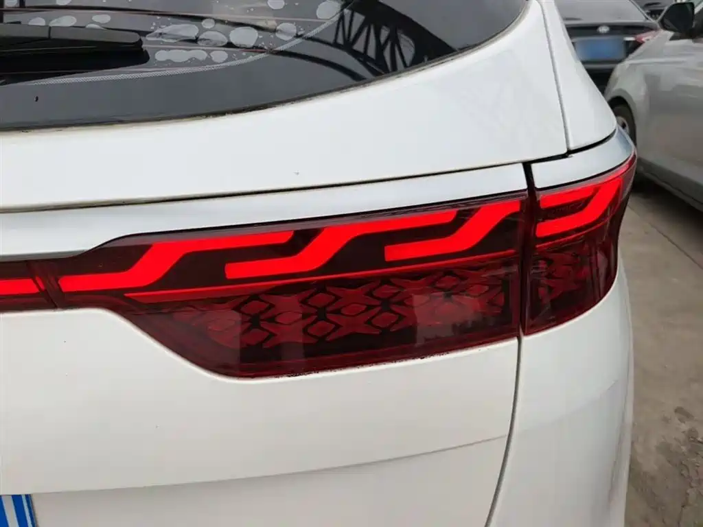 Kia KX5 — фото 8