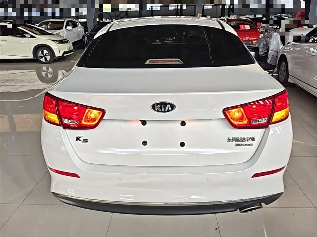 Kia K5 — фото 6