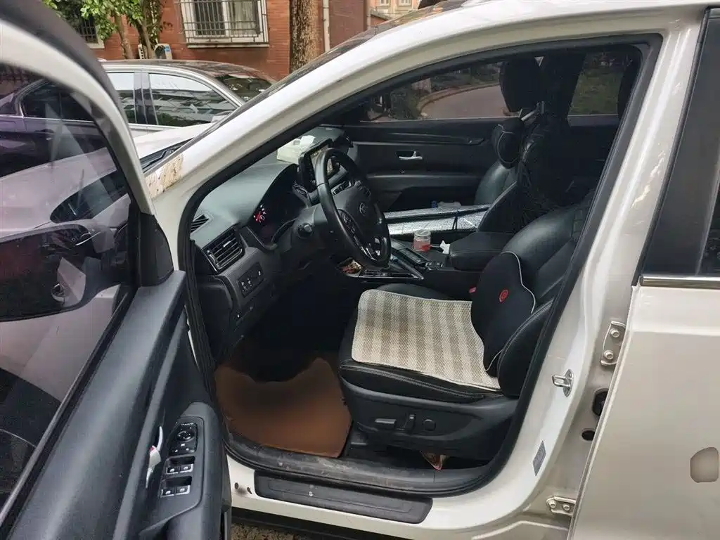 Kia KX7 — фото 14