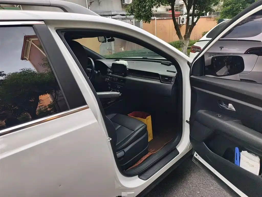 Kia KX7 — фото 20