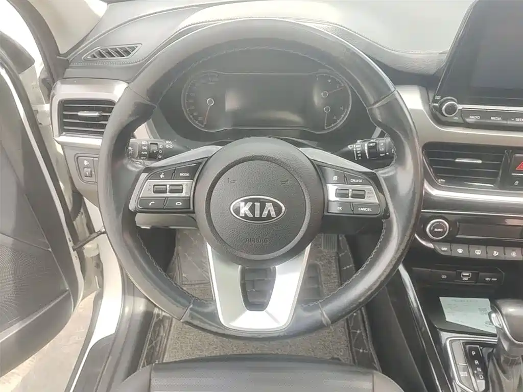 Kia Sportage — фото 11