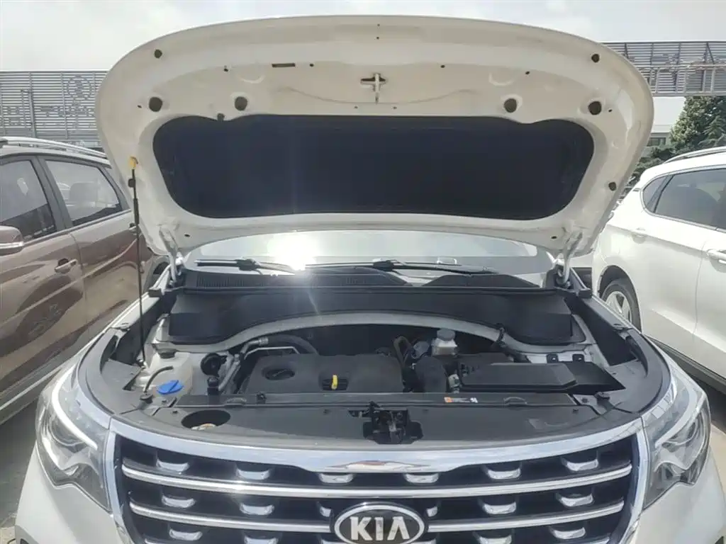 Kia Sportage — фото 20