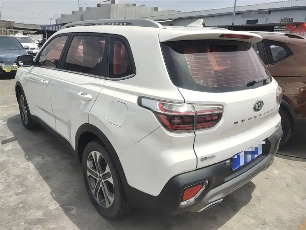Kia Sportage — фото 5