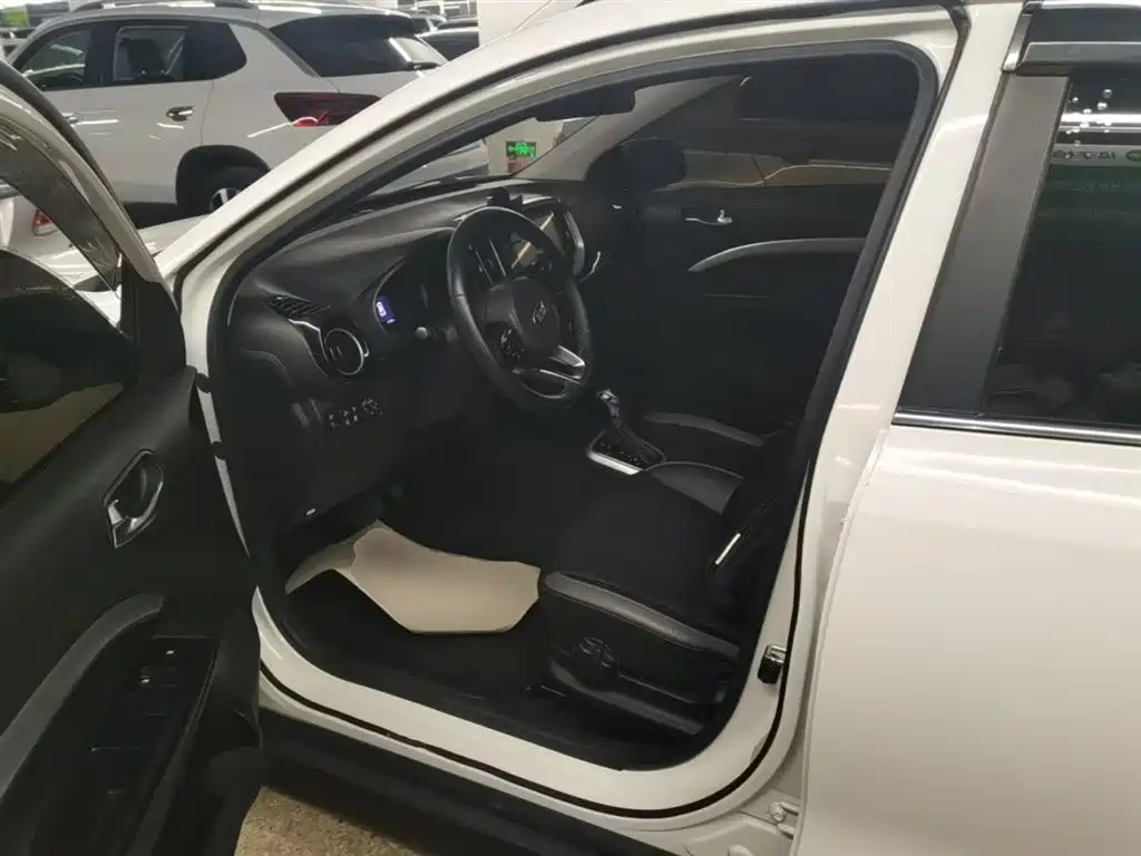 Kia KX1 — фото 15