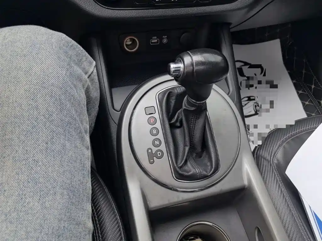 Kia Sportage — фото 14