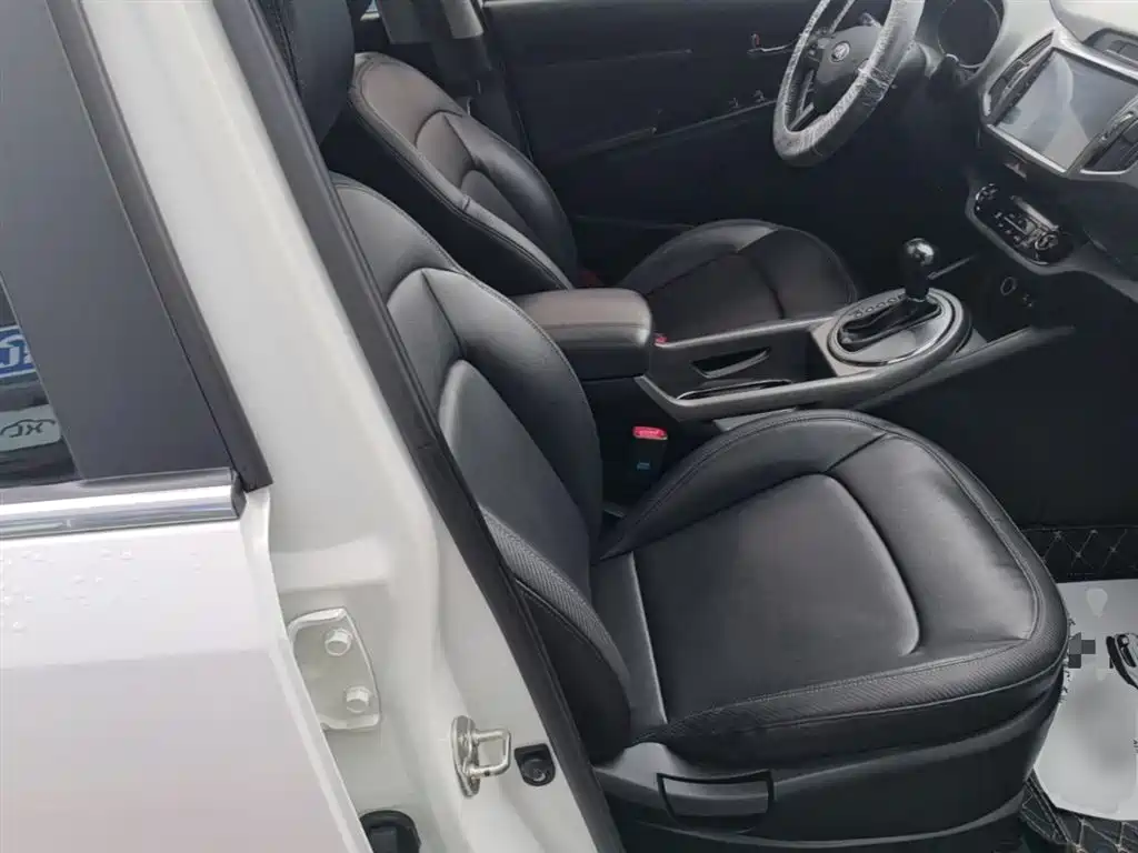 Kia Sportage — фото 25