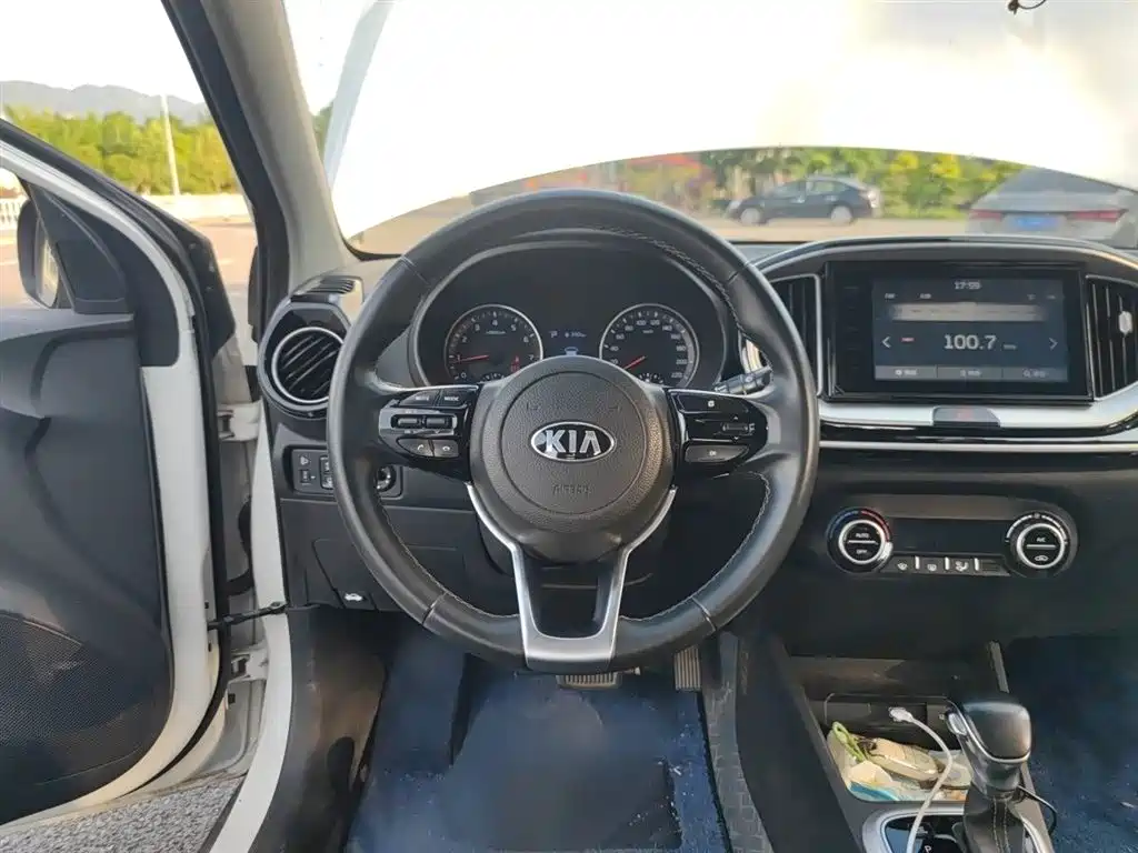 Kia KX1 — фото 3