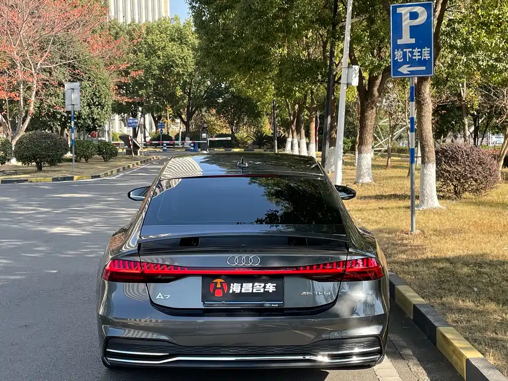 Audi A7 — фото 5