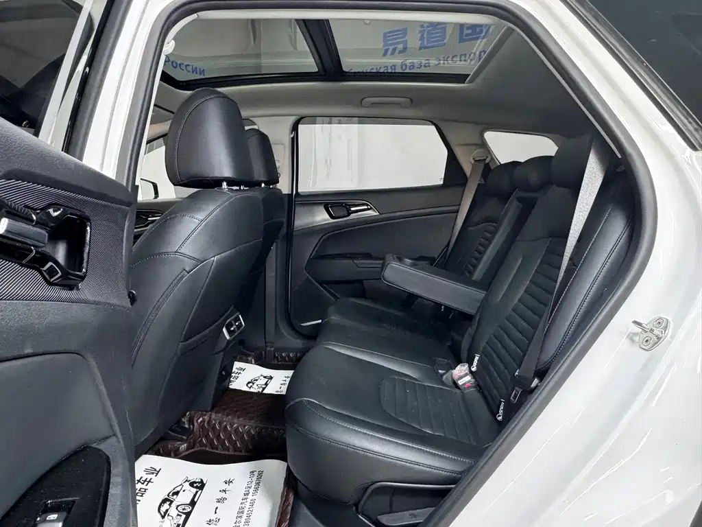 Kia Sportage — фото 9