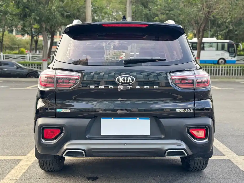 Kia Sportage — фото 11