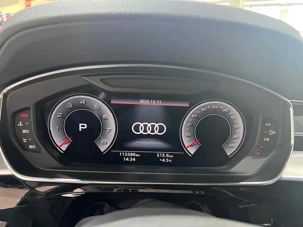 Audi A8 — фото 3