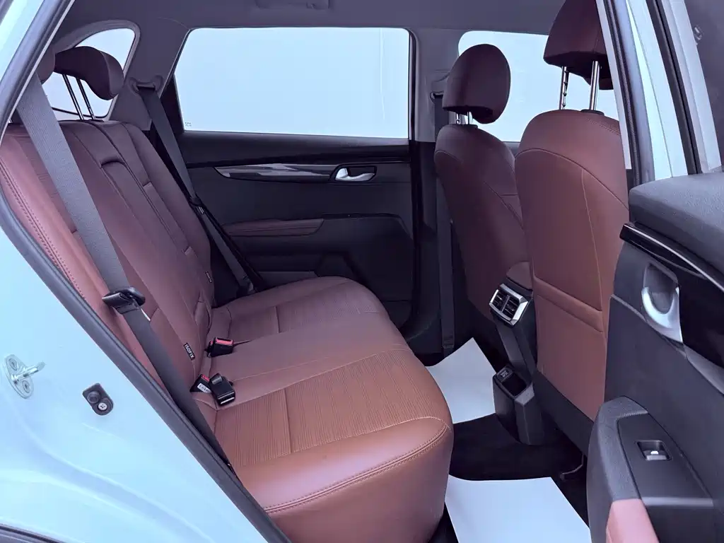 Kia Sportage — фото 18
